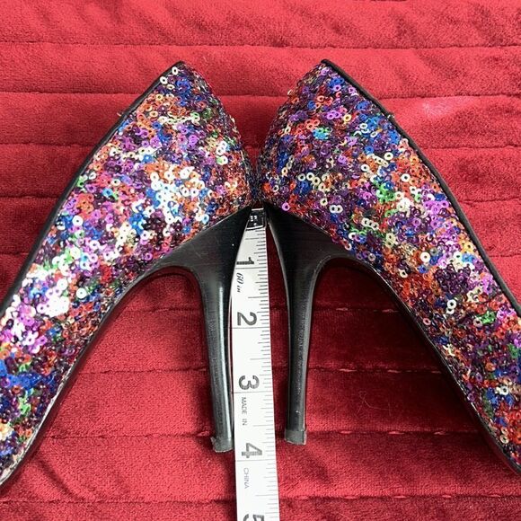 🤩 dance 💃 🪩 the night away in sequins heels 👠 sparkle ✨ 💖 ❇️ - Picture 13 of 16